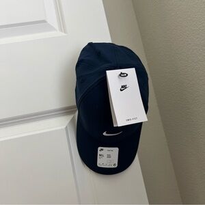 Nike Dark Blue Dri-FIT Sports Cap.unisex